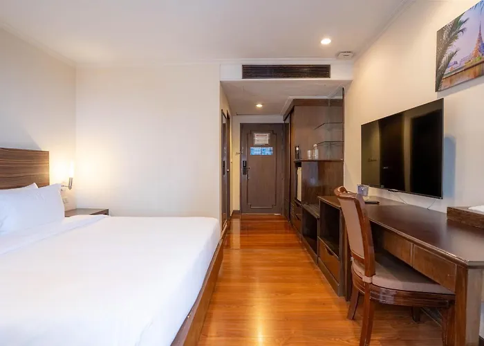 Journeyhub Sukhumvit 26, 4*