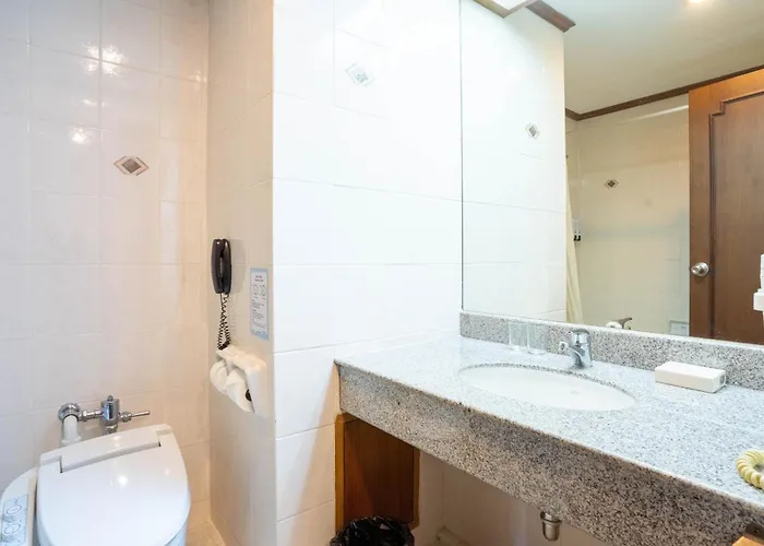 Journeyhub Sukhumvit 26, 4*