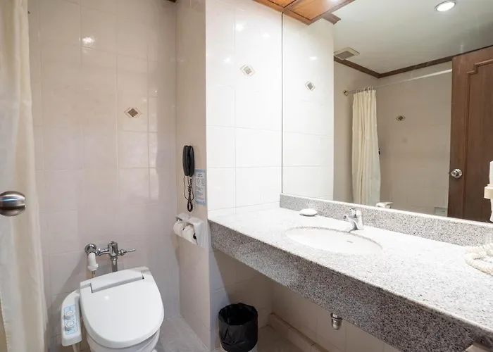Hotel Journeyhub Sukhumvit 26, Bangkok