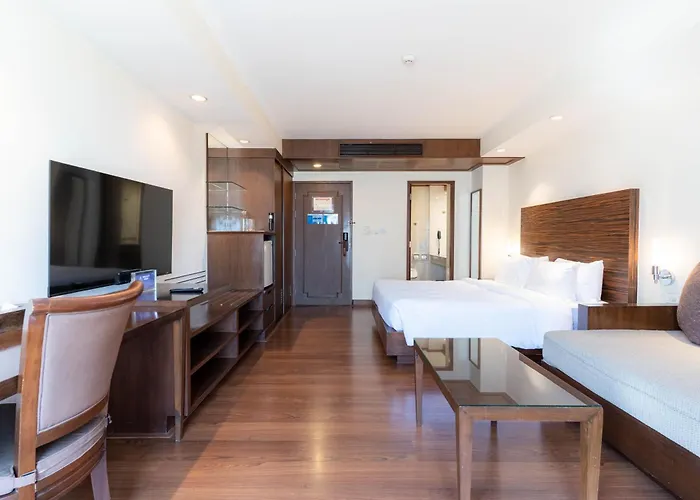 Hotel Journeyhub Sukhumvit 26, 4*