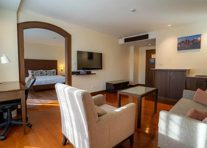 Journeyhub Sukhumvit 26, Hotel 4*