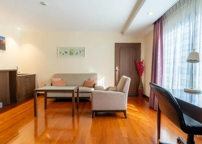 Hotel Journeyhub Sukhumvit 26, Bangkok