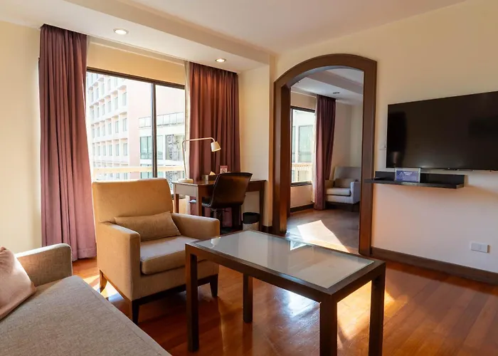 Journeyhub Sukhumvit 26, 4*