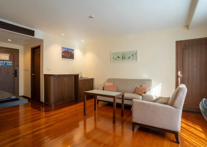 Hotel Journeyhub Sukhumvit 26,
