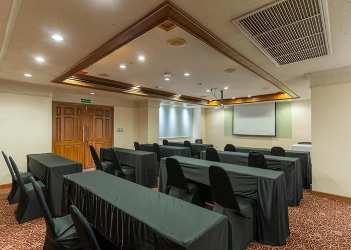 Hotel Journeyhub Sukhumvit 26,