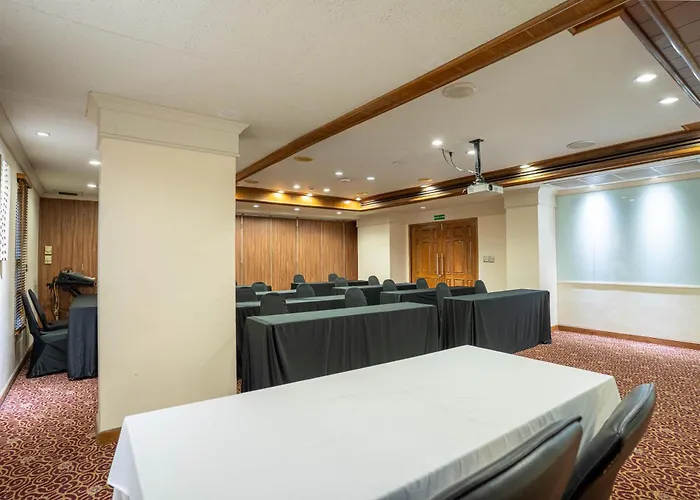 Hotel Journeyhub Sukhumvit 26,