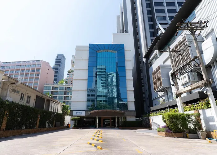 Journeyhub Sukhumvit 26,