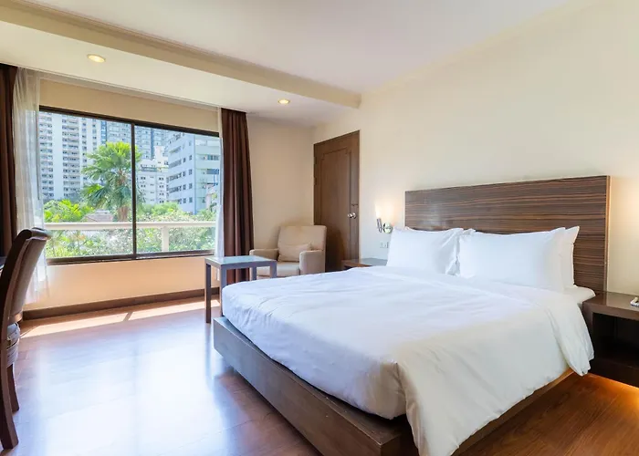 Hotel Journeyhub Sukhumvit 26, 4*