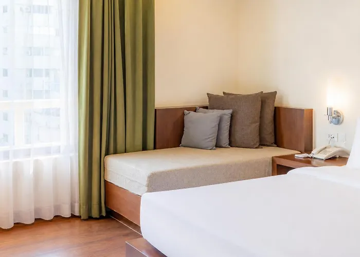 Journeyhub Sukhumvit 26, 4*