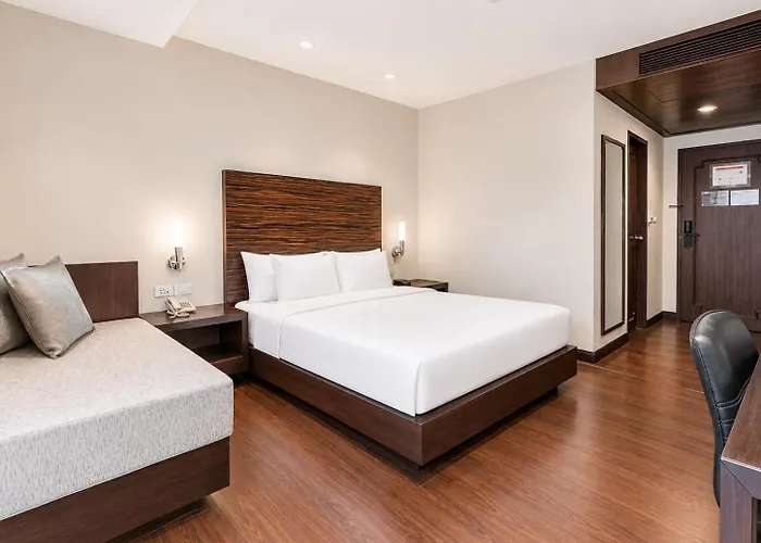 Journeyhub Sukhumvit 26, Отель Бангкок